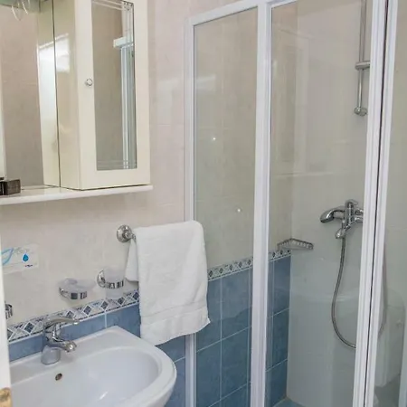 Appartamento A8 Portobello Apts *
